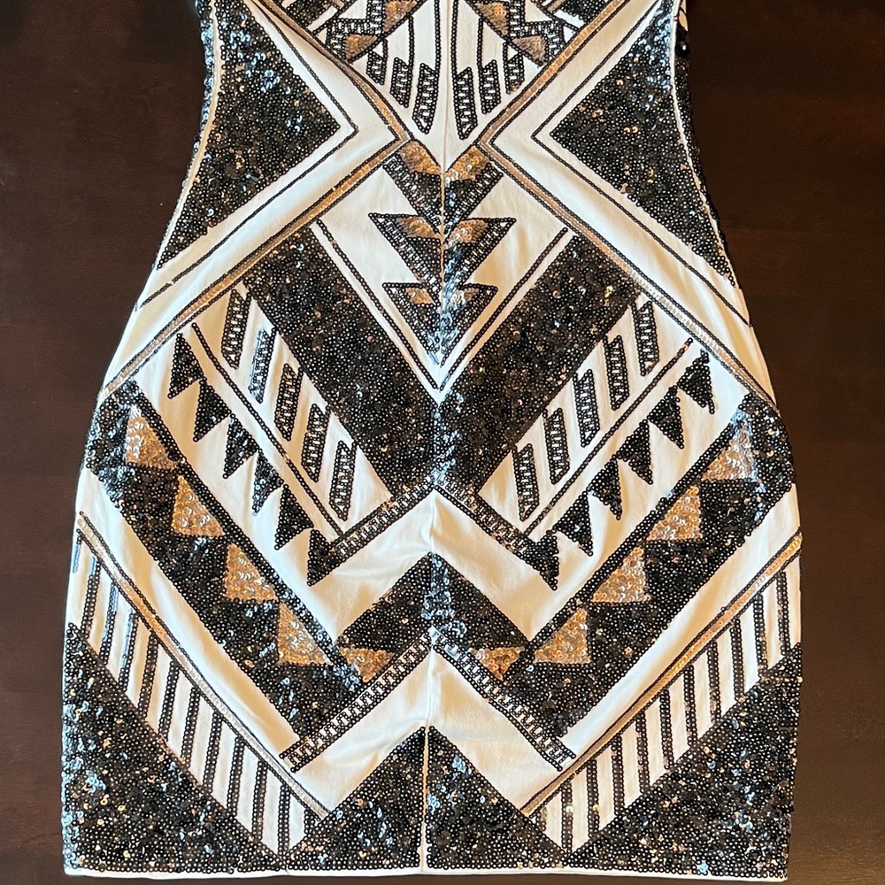 Worn 1x Express Cap-sleeve Black, Gold Geometric sequined fitted Mini Dress - Picture 4 of 9